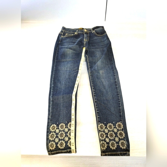 DKIN Skinny Floral/Rhinestone Capris, 6 - Picture 3 of 5